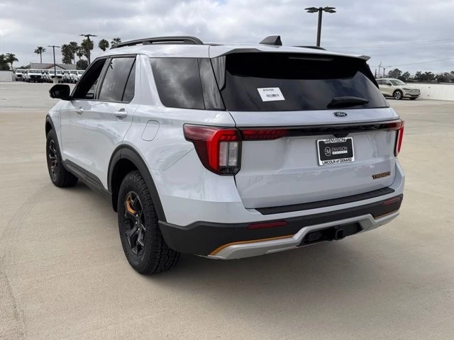 2026 Ford Explorer 6th Gen - Image 10 of 12