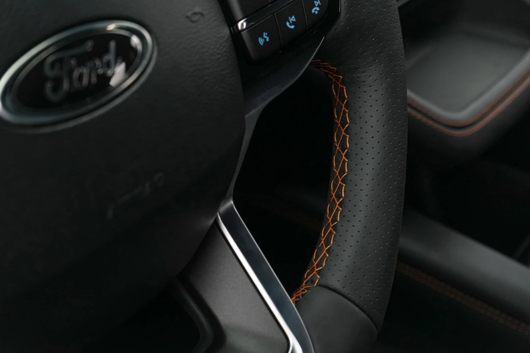 2026 Ford Explorer 6th Gen - Image 20 of 21
