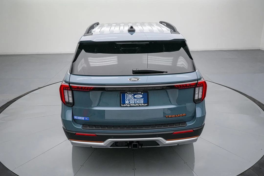 2026 Ford Explorer 6th Gen - Image 6 of 21