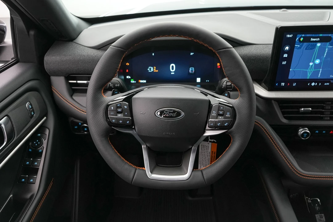2026 Ford Explorer 6th Gen - Image 19 of 21