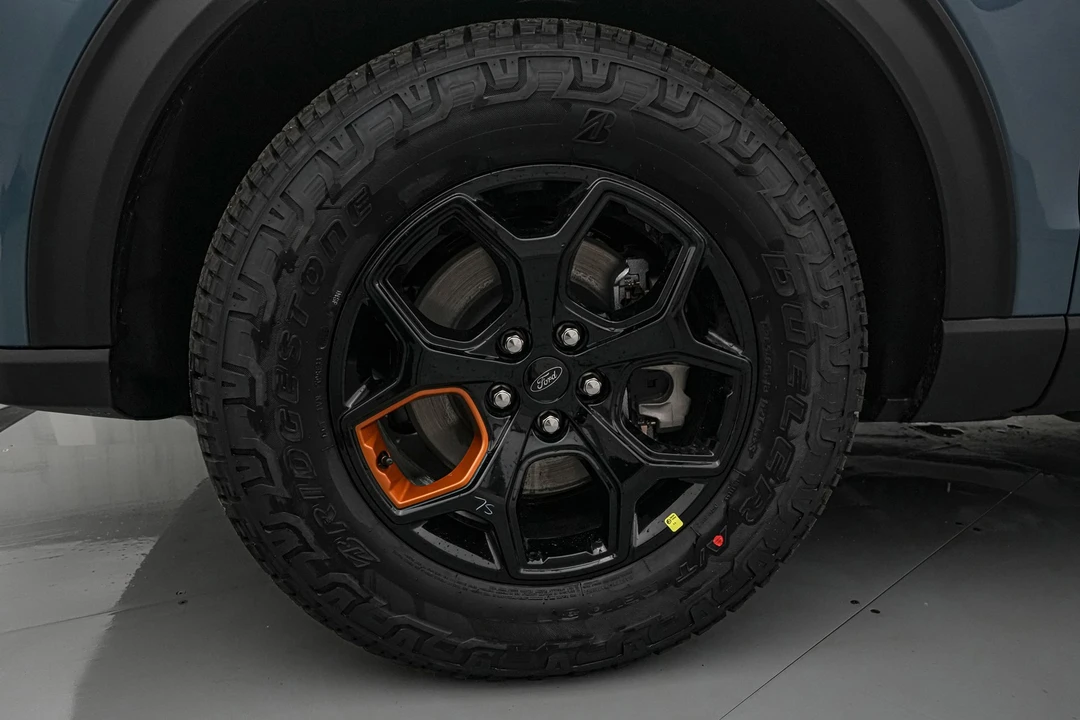 2026 Ford Explorer 6th Gen - Image 11 of 21