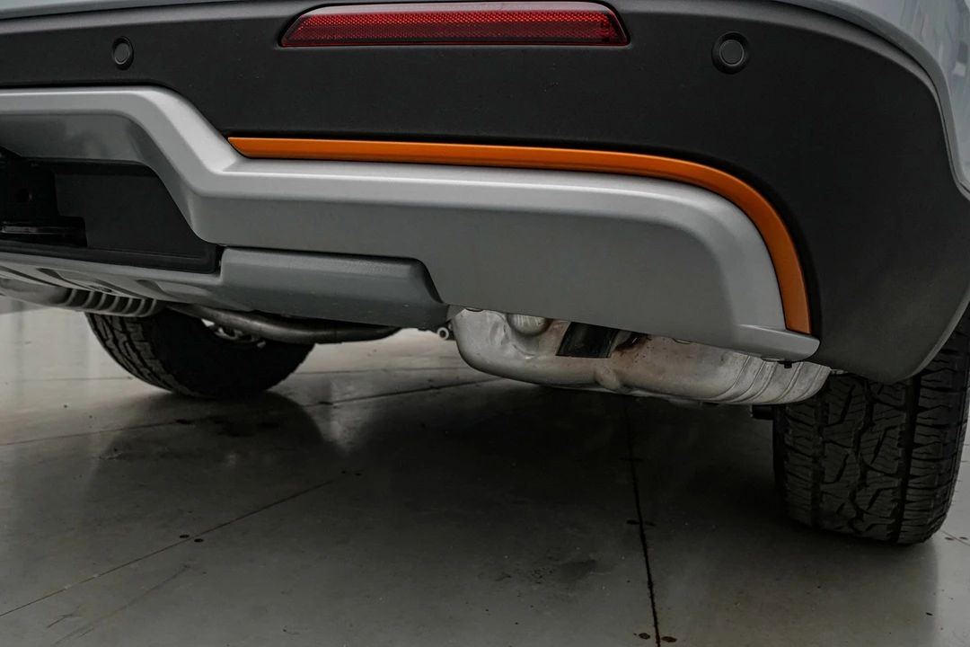 2026 Ford Explorer 6th Gen - Image 18 of 21