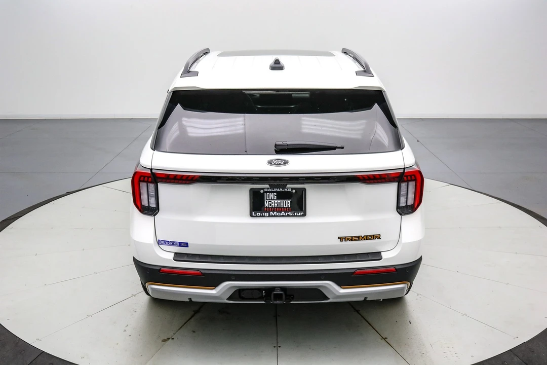 2026 Ford Explorer 6th Gen - Image 6 of 21