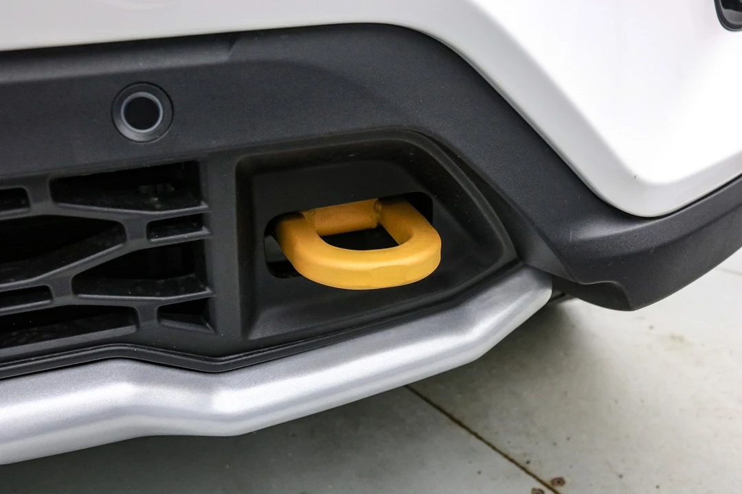 2026 Ford Explorer 6th Gen - Image 16 of 21
