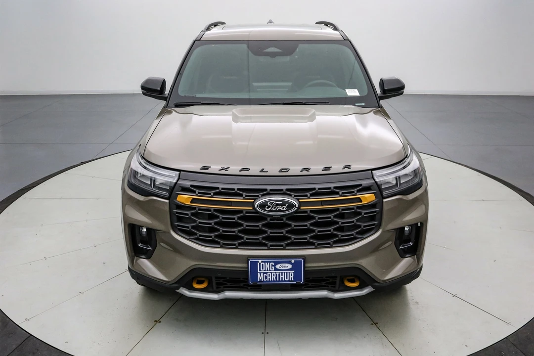 2026 Ford Explorer 6th Gen - Image 10 of 21