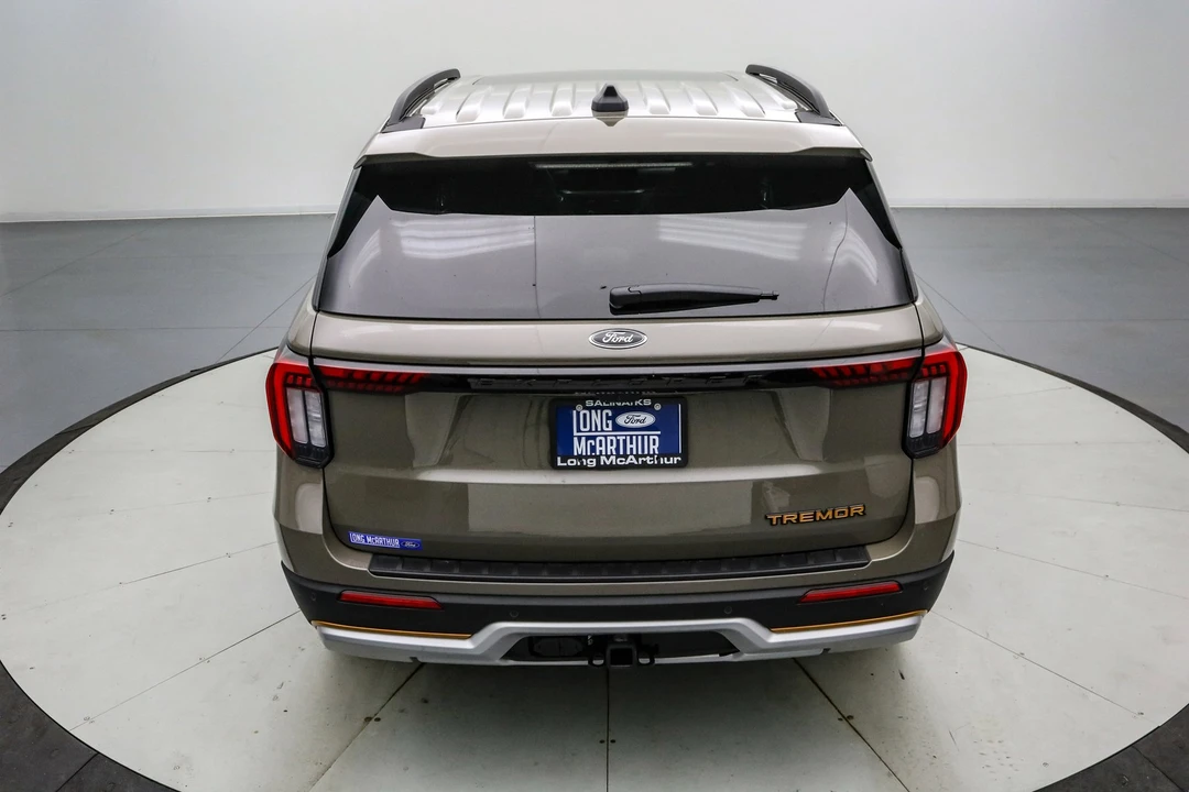 2026 Ford Explorer 6th Gen - Image 6 of 21