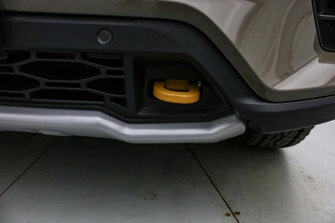 2026 Ford Explorer 6th Gen - Image 14 of 21