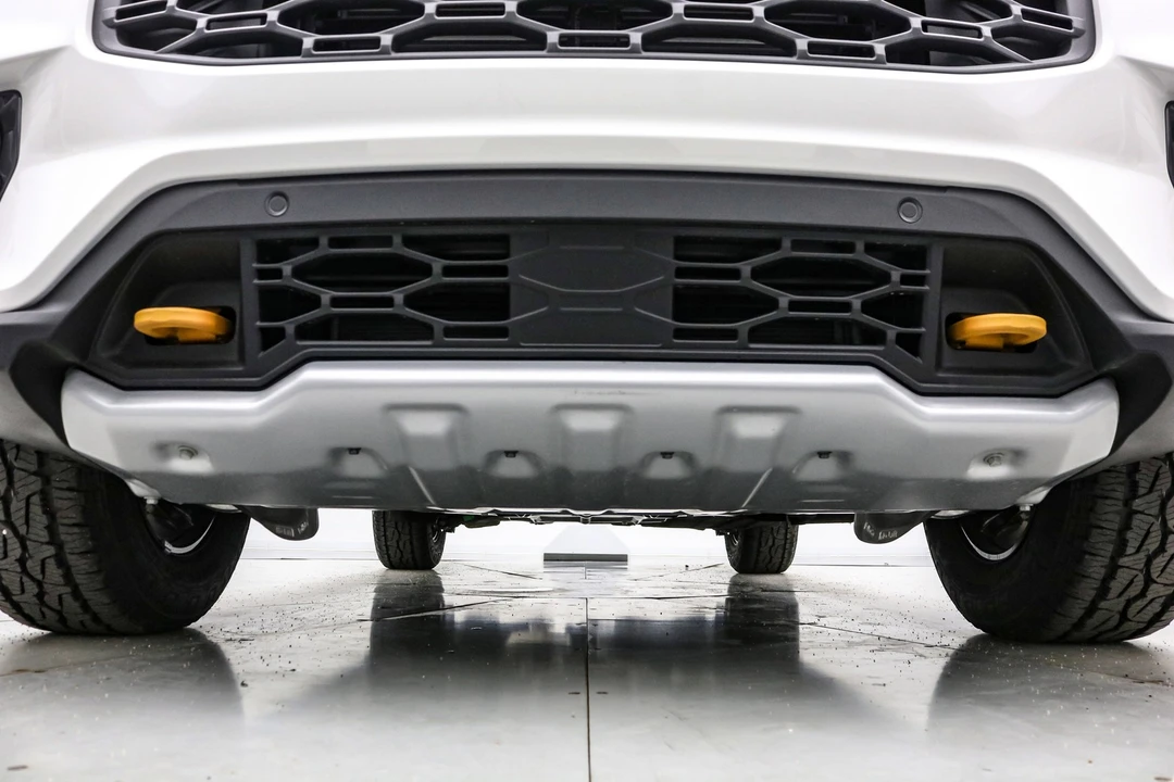 2026 Ford Explorer 6th Gen - Image 17 of 21