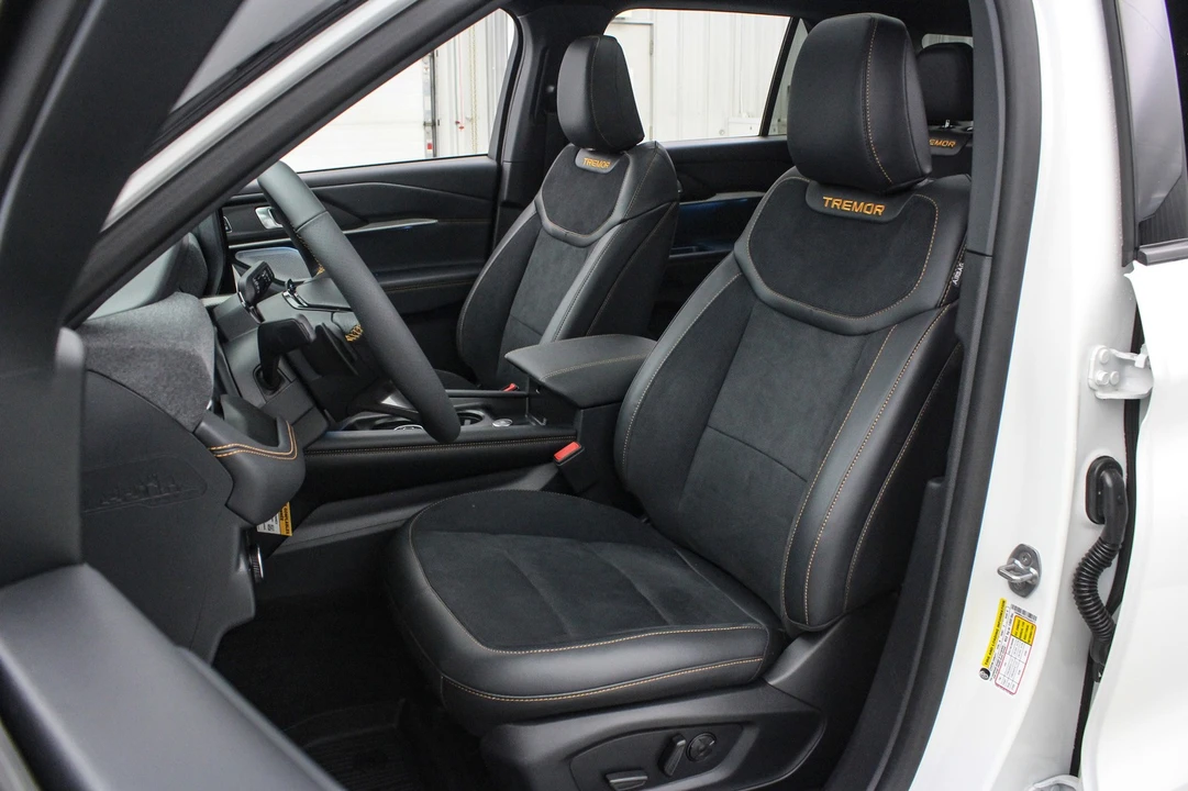 2026 Ford Explorer 6th Gen - Image 21 of 21