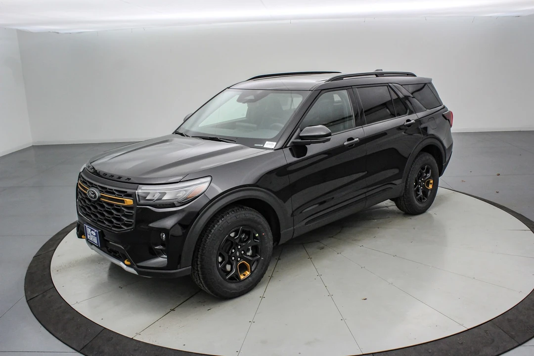 2026 Ford Explorer 6th Gen - Image 9 of 21