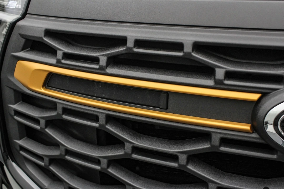 2026 Ford Explorer 6th Gen - Image 14 of 21