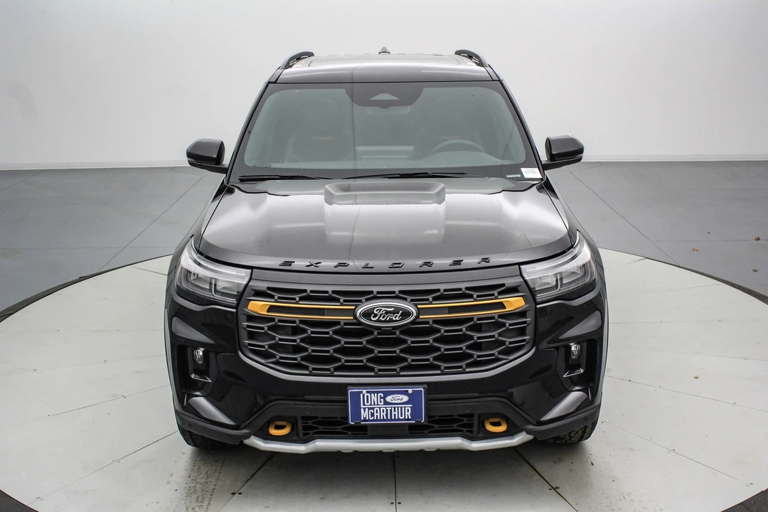 2026 Ford Explorer 6th Gen - Image 10 of 21