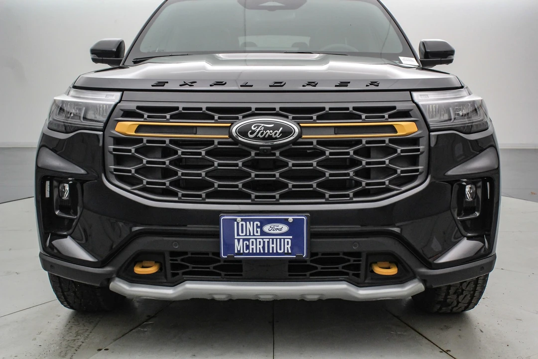 2026 Ford Explorer 6th Gen - Image 12 of 21