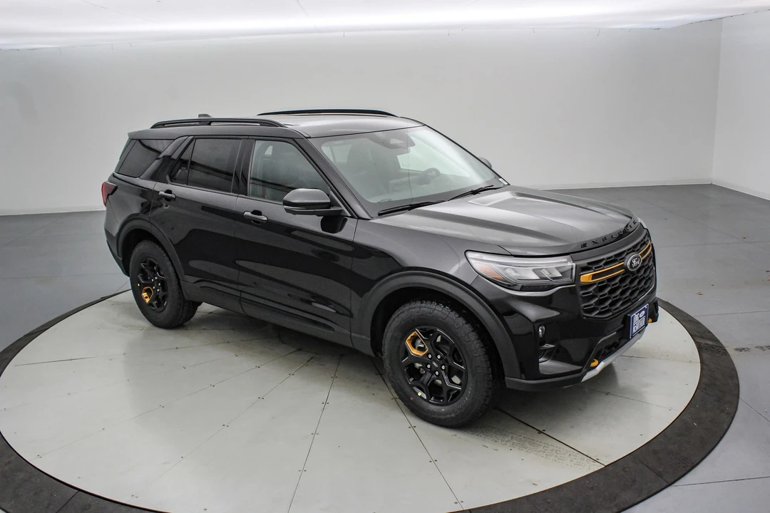 2026 Ford Explorer 6th Gen - Image 2 of 21