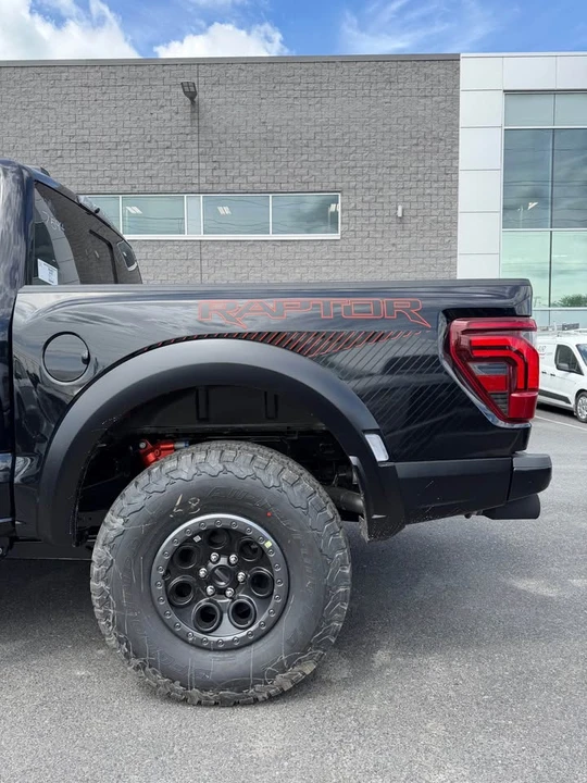 2026 Ford F-Series - Image 4 of 11