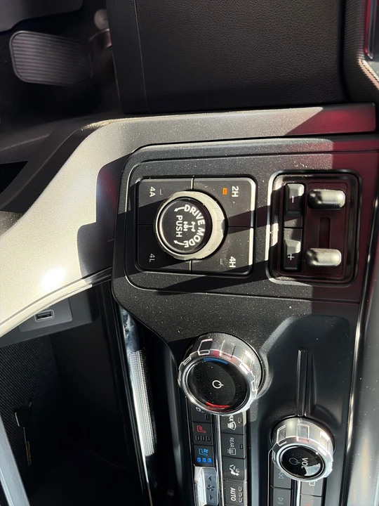2026 Ford F-150 14th Gen - Image 24 of 27
