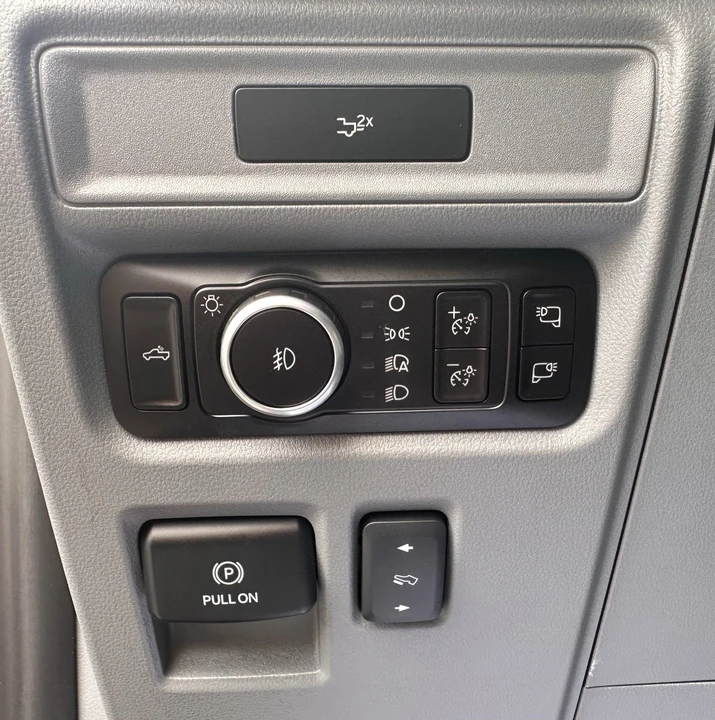 2026 Ford F-150 14th Gen - Image 19 of 31