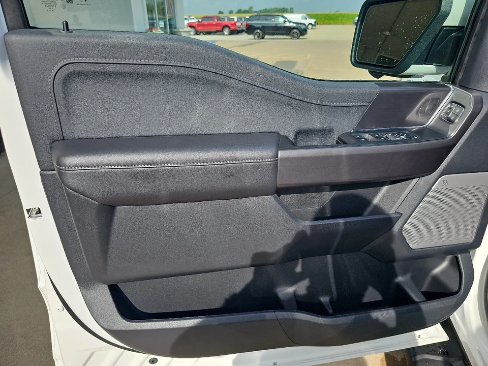2026 Ford F-150 14th Gen - Image 19 of 25