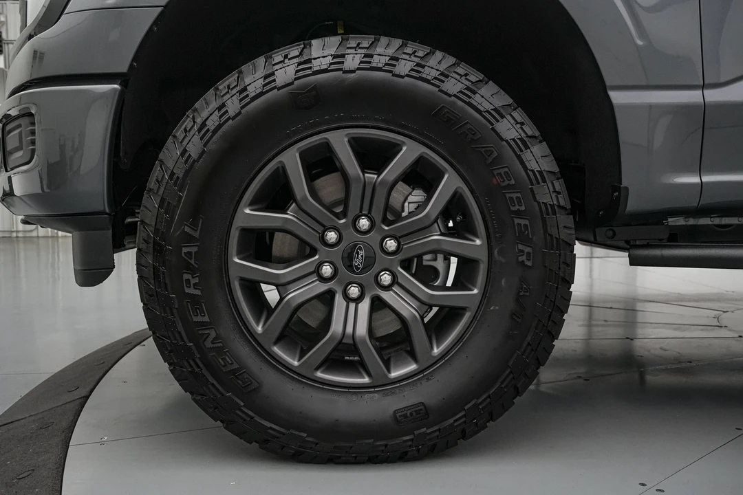 2026 Ford F-150 14th Gen - Image 13 of 31