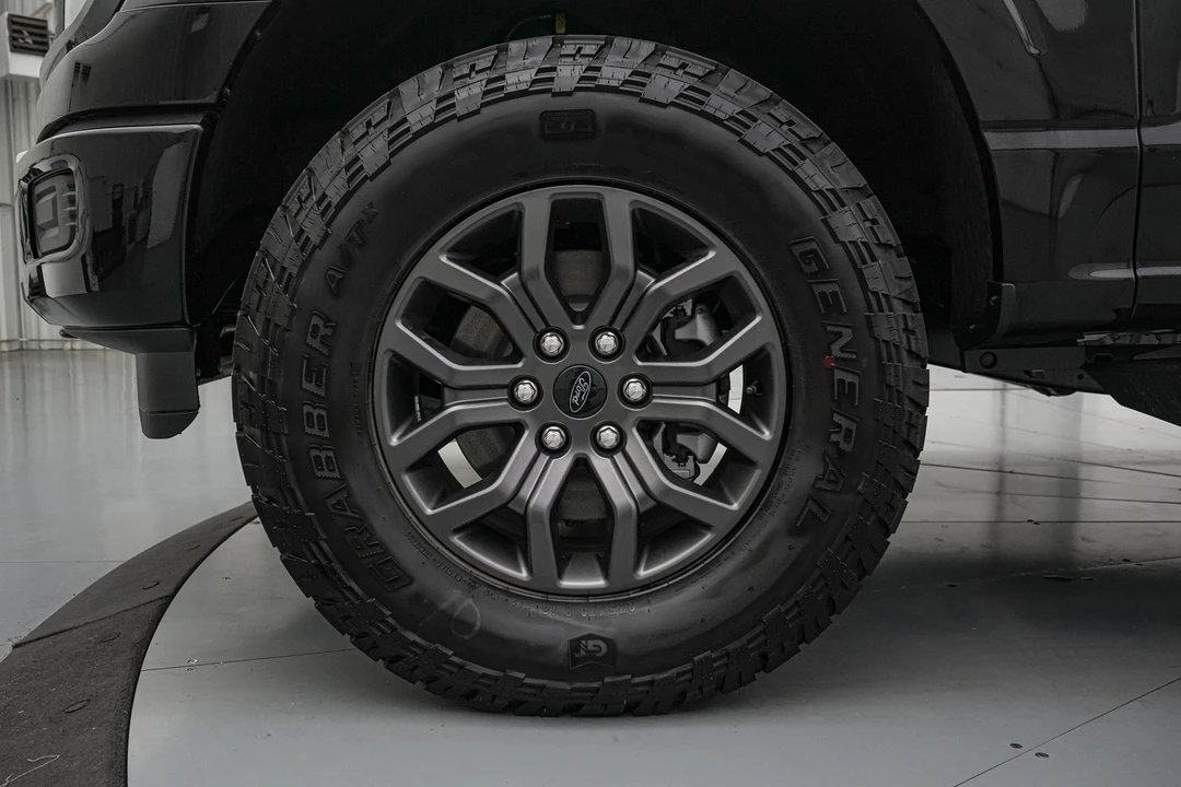 2026 Ford F-150 14th Gen - Image 13 of 31
