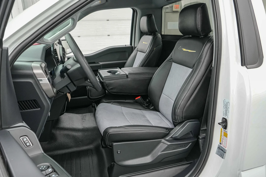 2026 Ford F-150 Lightning 14th Gen - Image 24 of 31