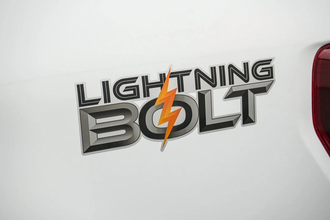 2026 Ford F-150 Lightning 14th Gen - Image 19 of 31