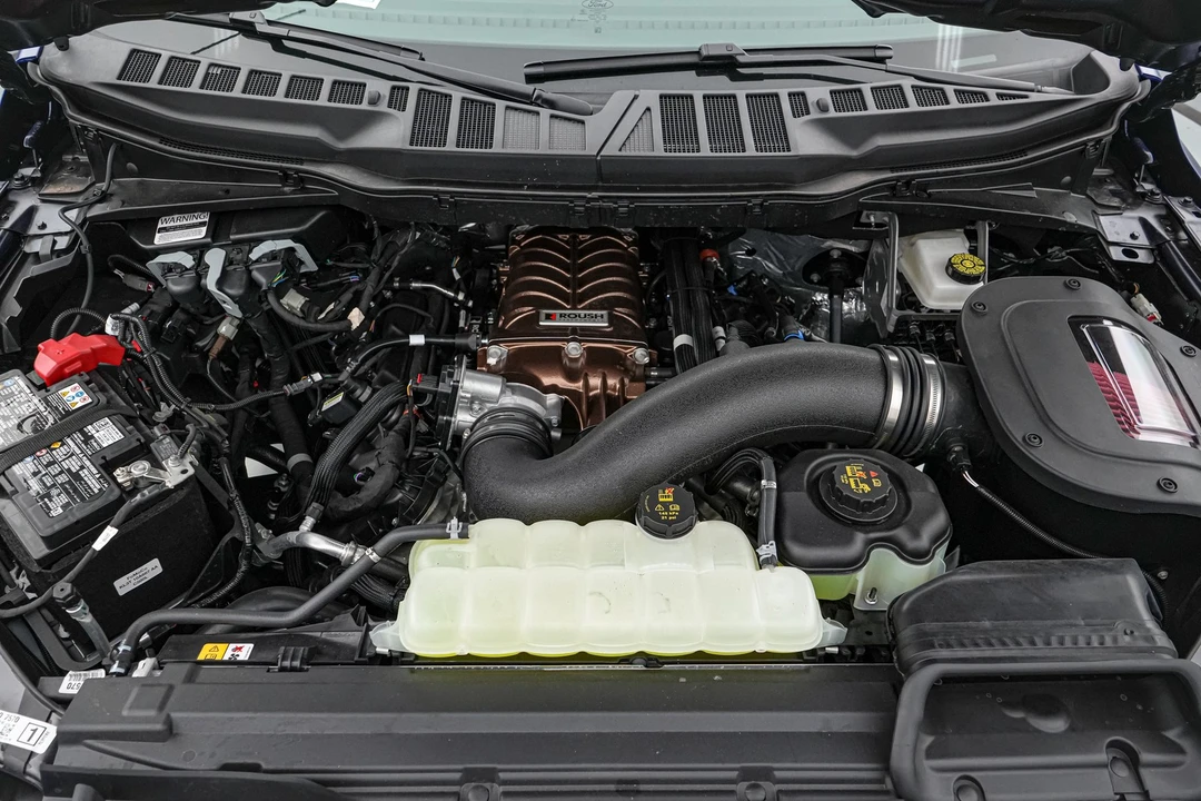 2026 Ford F-150 Lightning 14th Gen - Image 14 of 31