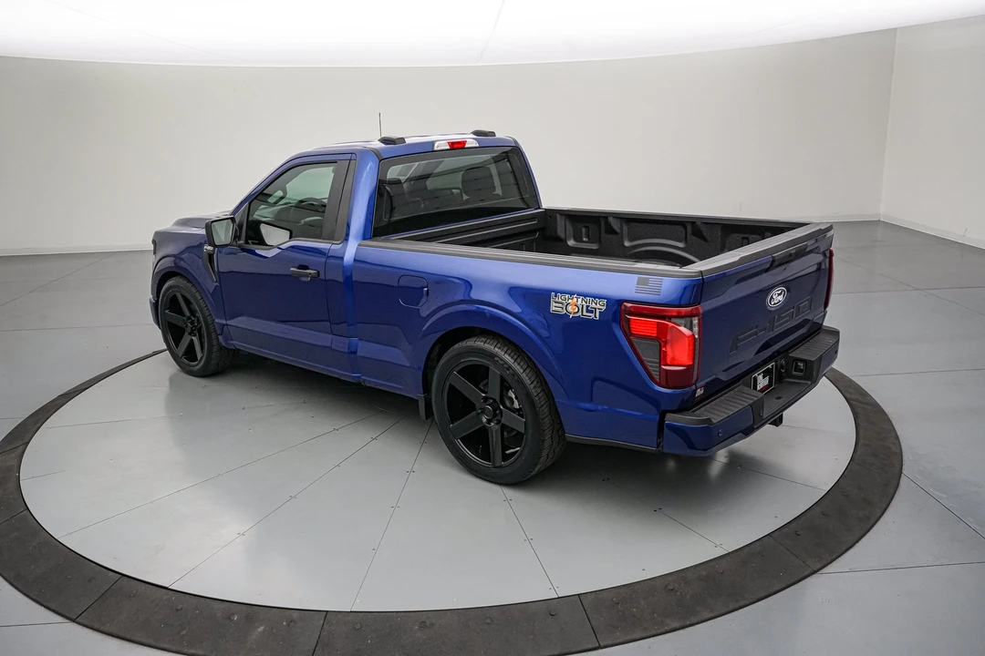 2026 Ford F-150 Lightning 14th Gen - Image 9 of 31
