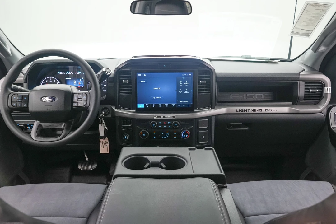 2026 Ford F-150 Lightning 14th Gen - Image 27 of 31