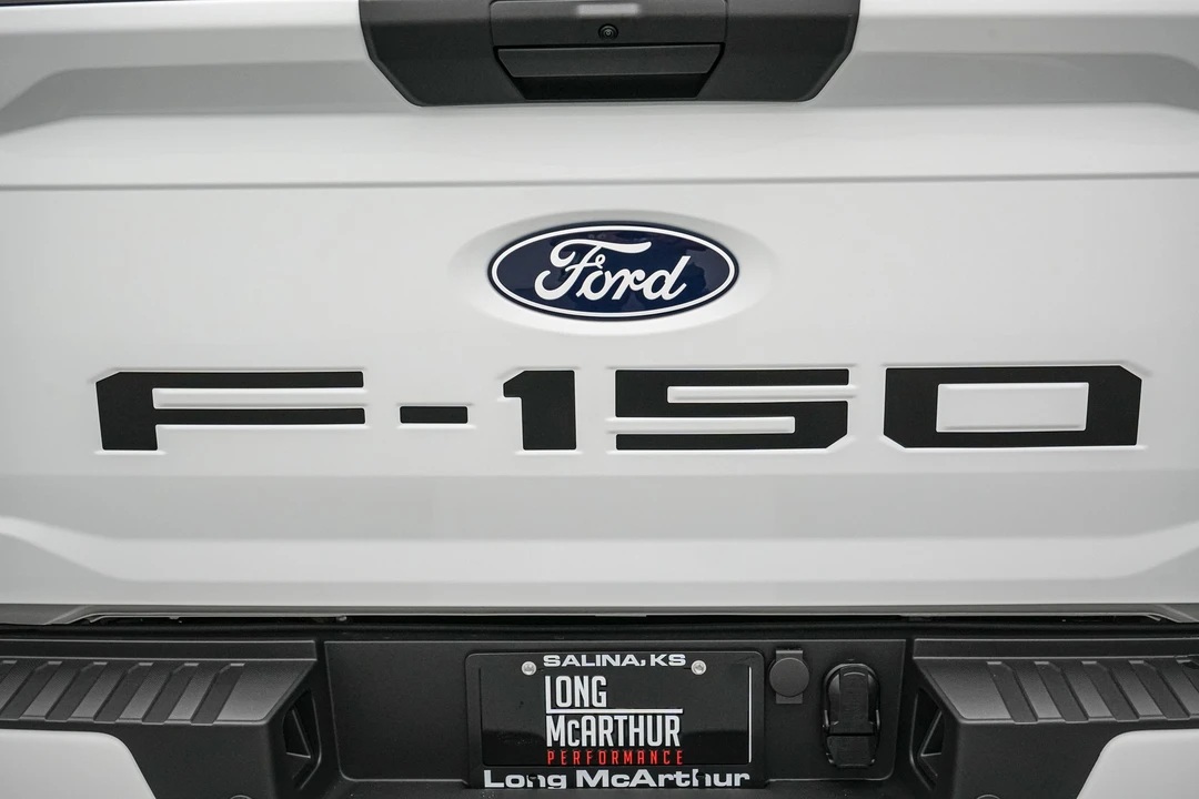 2026 Ford F-150 Lightning 14th Gen - Image 24 of 31
