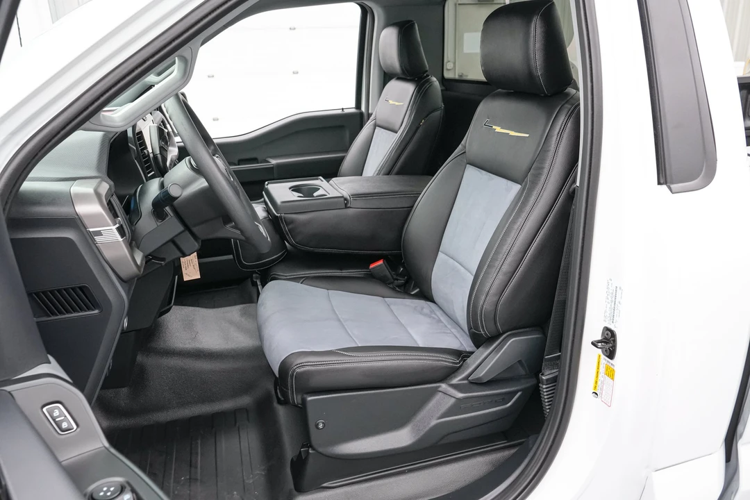 2026 Ford F-150 Lightning 14th Gen - Image 26 of 31