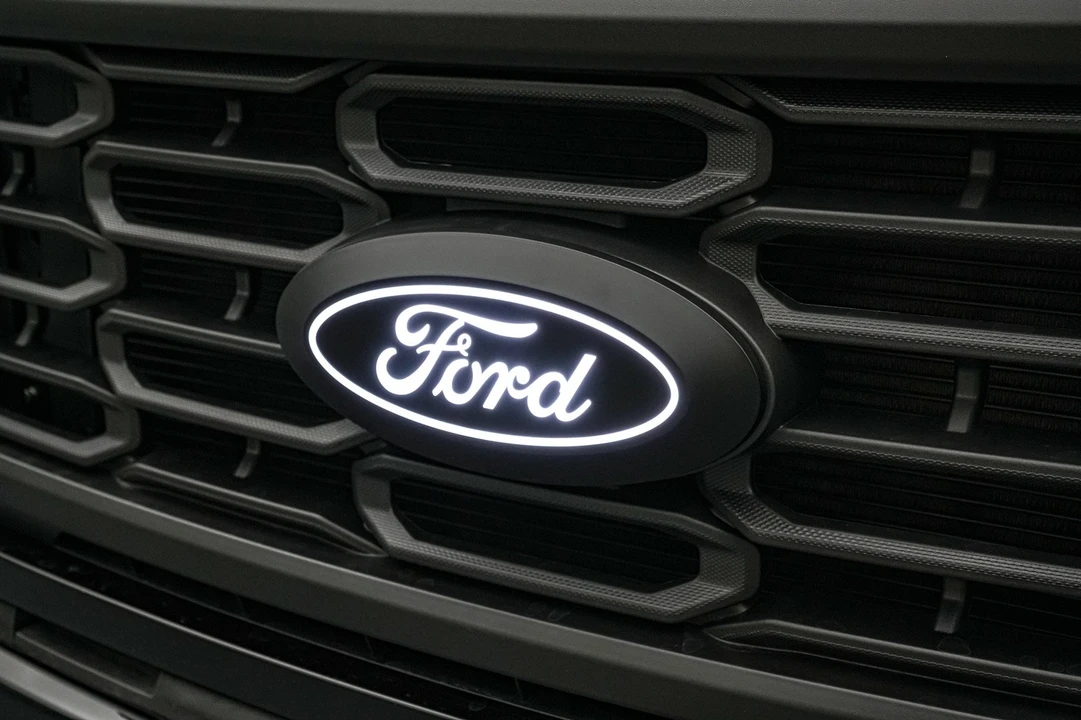 2026 Ford F-150 Lightning 14th Gen - Image 19 of 31