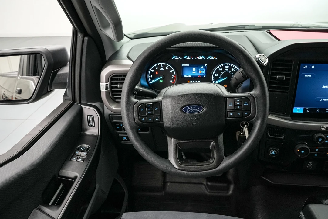 2026 Ford F-150 Lightning 14th Gen - Image 25 of 31