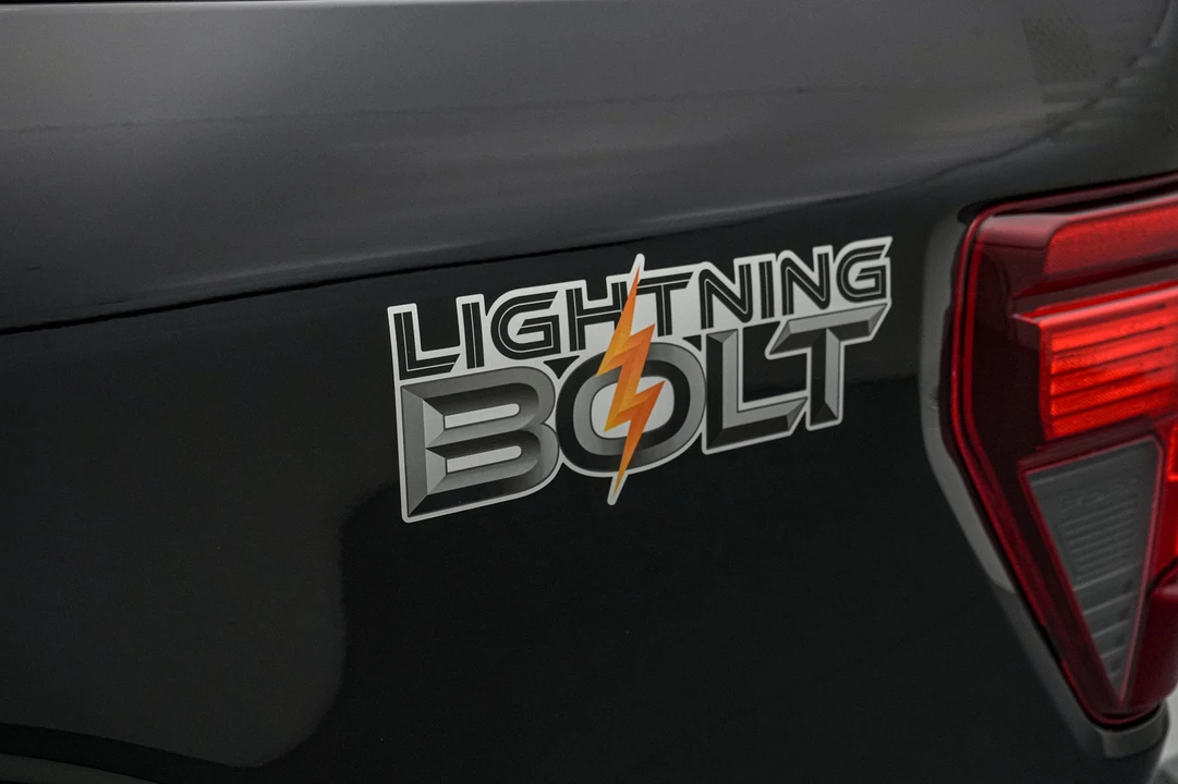 2026 Ford F-150 Lightning 14th Gen - Image 21 of 31