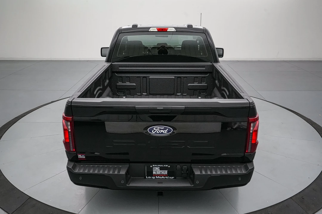 2026 Ford F-150 Lightning 14th Gen - Image 7 of 31
