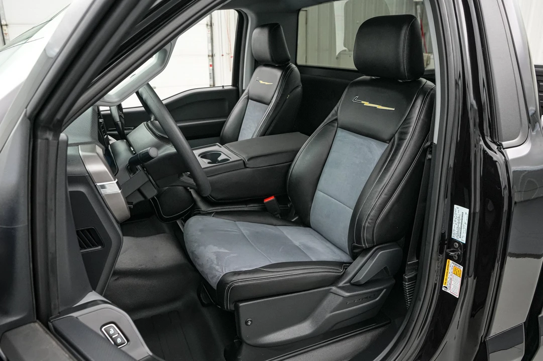 2026 Ford F-150 Lightning 14th Gen - Image 23 of 31