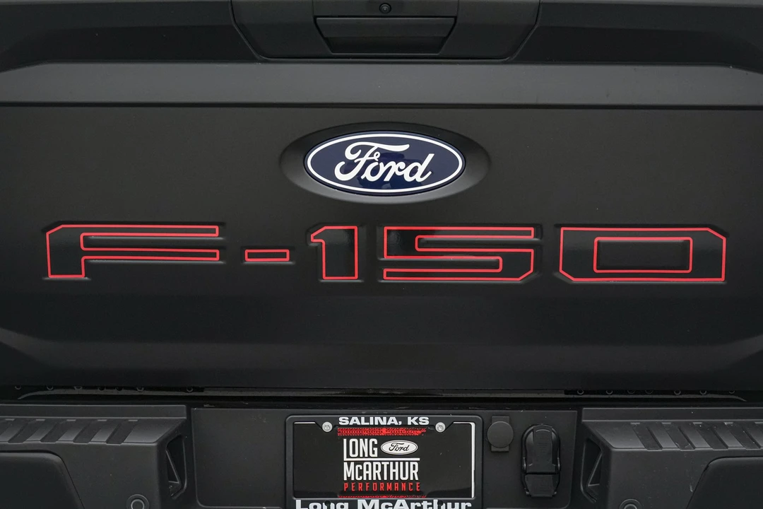 2026 Ford F-150 Lightning 14th Gen - Image 24 of 31