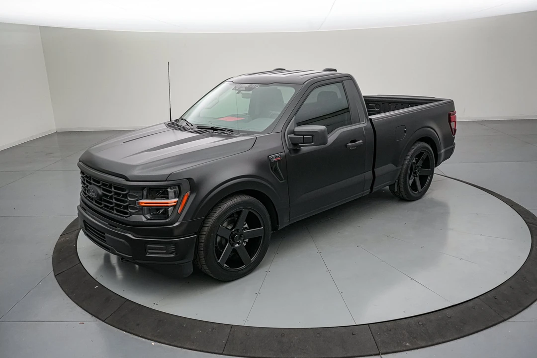 2026 Ford F-150 Lightning 14th Gen - Image 11 of 31
