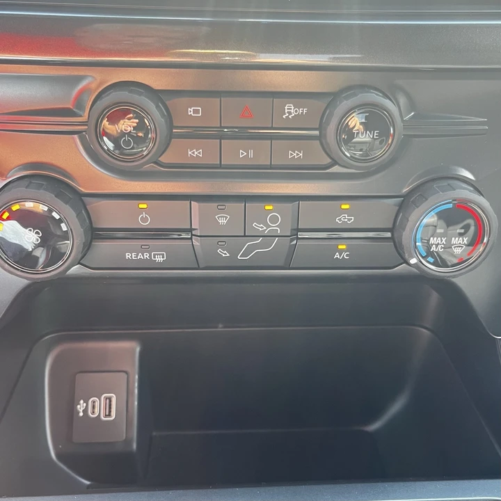 2026 Ford F-150 14th Gen - Image 25 of 28