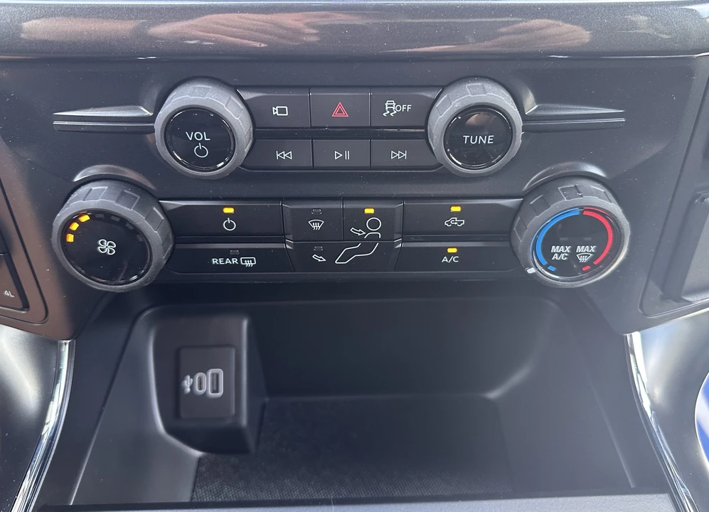 2026 Ford F-150 14th Gen - Image 27 of 29