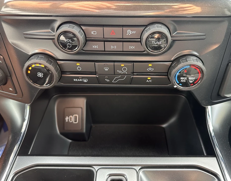2026 Ford F-150 14th Gen - Image 27 of 29