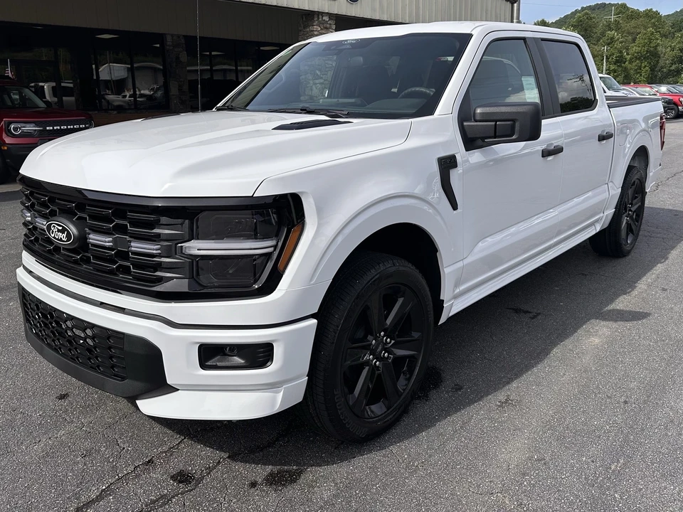 2026 Ford F-150 14th Gen - Image 2 of 29