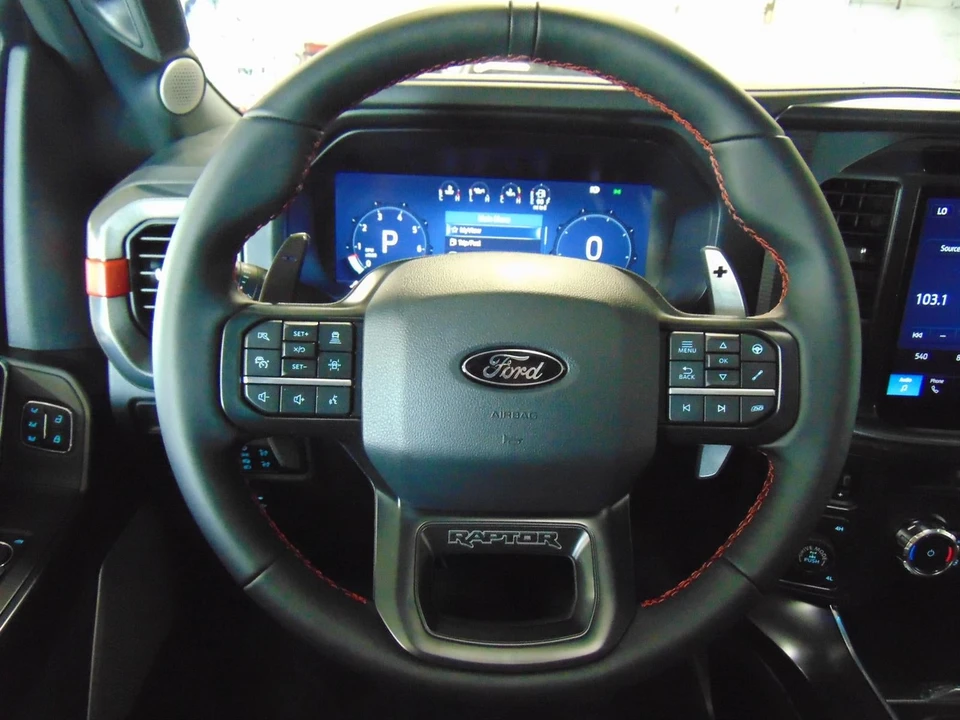 2026 Ford F-150 Raptor 14th Gen - Image 16 of 22