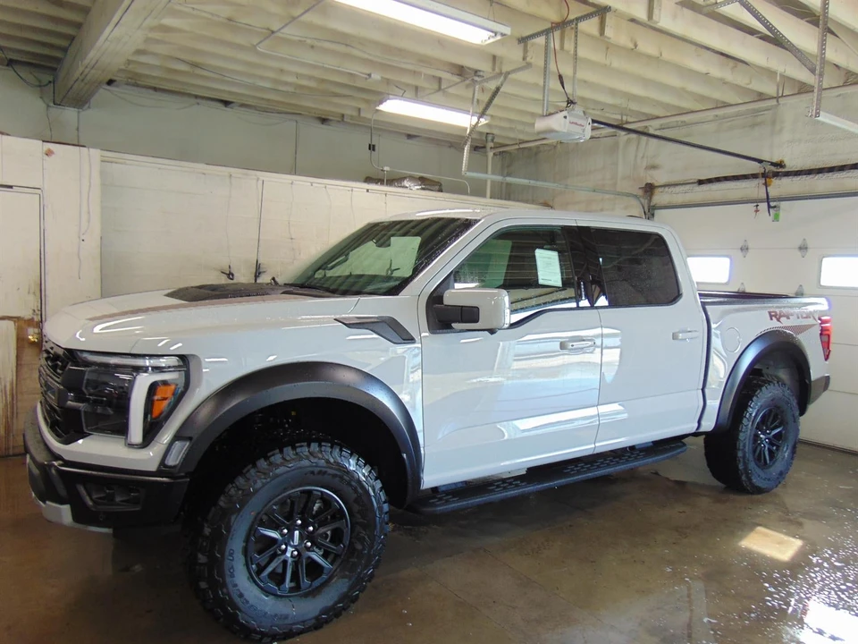 2026 Ford F-150 Raptor 14th Gen - Image 2 of 22
