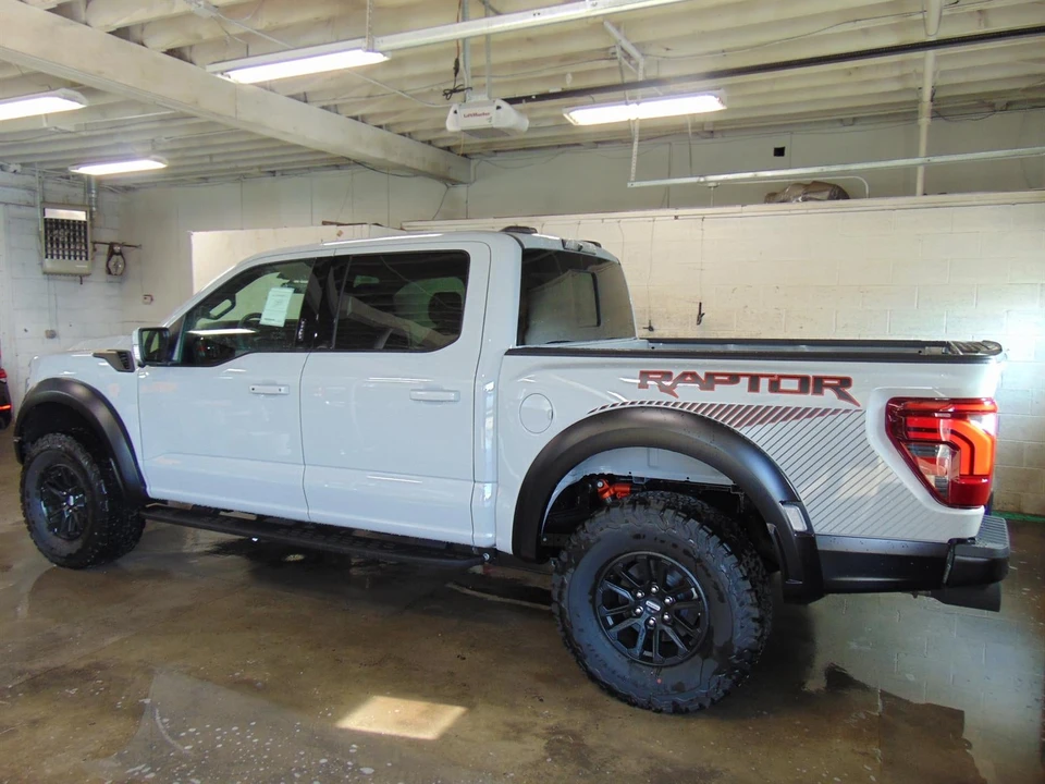 2026 Ford F-150 Raptor 14th Gen - Image 4 of 22