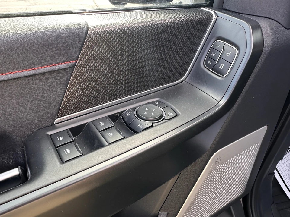 2026 Ford F-150 Raptor 14th Gen - Image 21 of 31