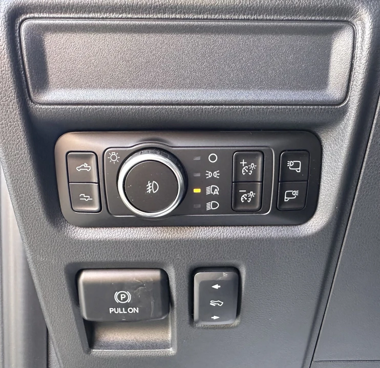 2026 Ford F-150 Raptor 14th Gen - Image 22 of 31