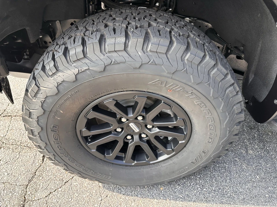2026 Ford F-150 Raptor 14th Gen - Image 10 of 31