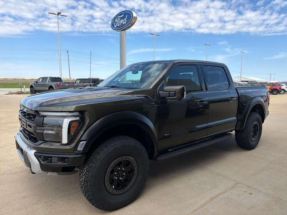 2026 Ford F-150 Raptor 14th Gen - Image 12 of 31