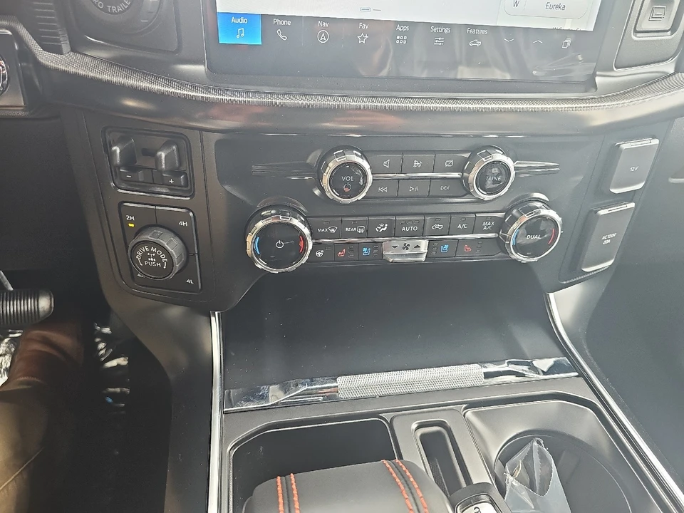 2026 Ford F-150 Raptor 14th Gen - Image 26 of 27